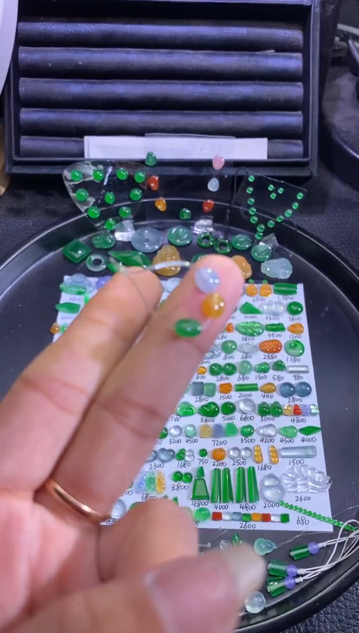 未镶嵌挂件翡翠珠子