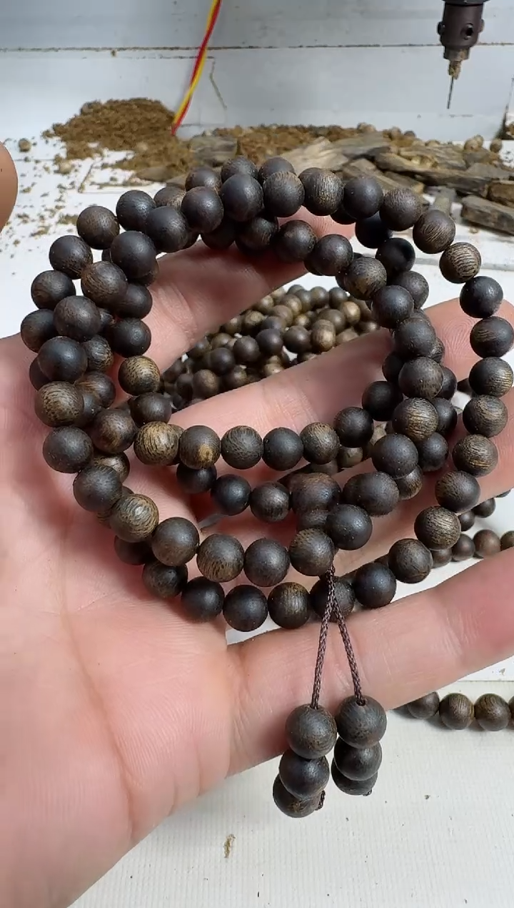 【闪购商品】手串沉香乌身0.7规格多圈26克沉水