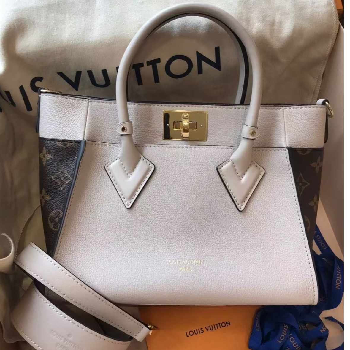 95新 LouisVuitton/路易威登 青奢荟/Lvonmyside 托特包/87762