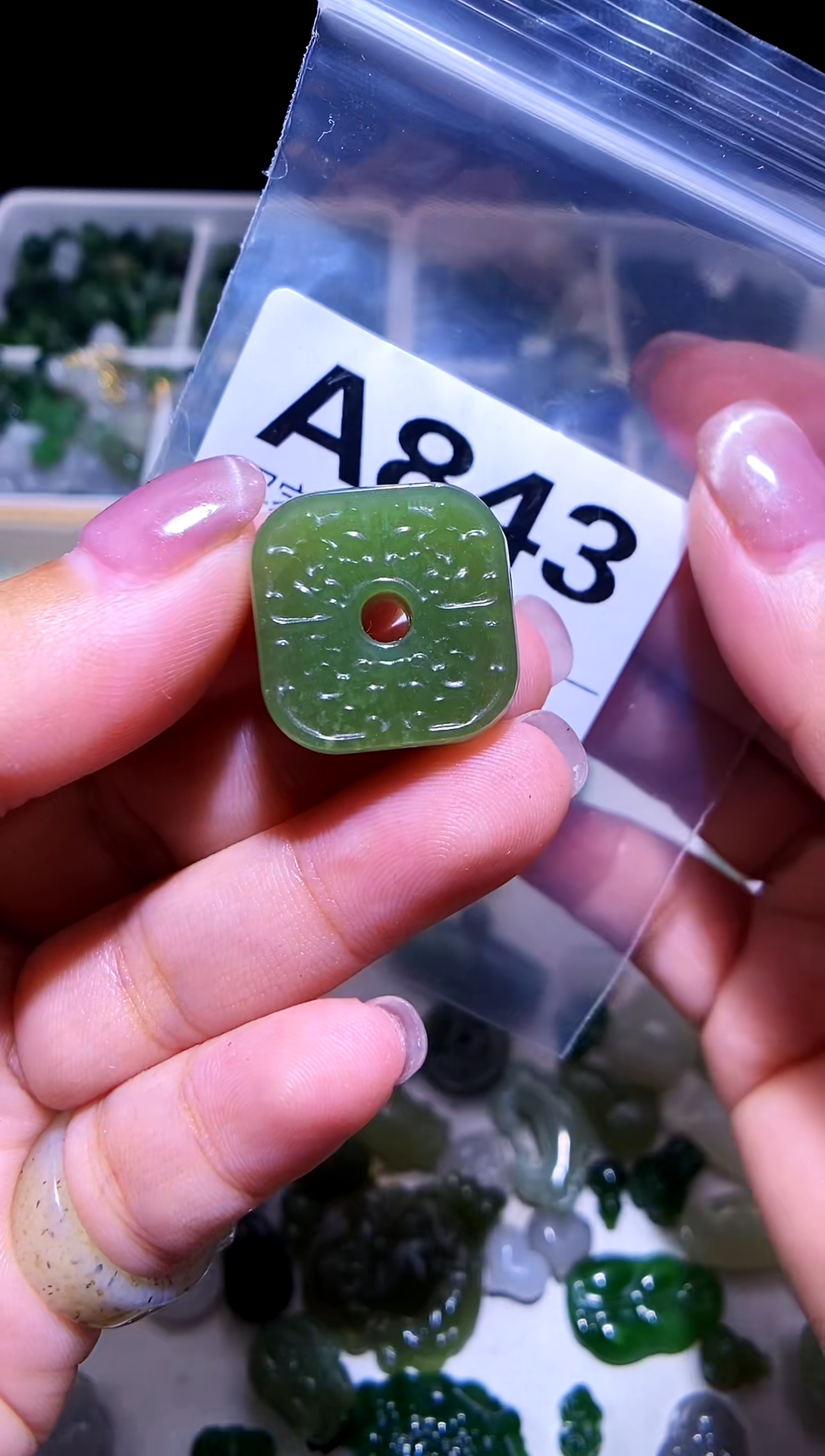 颈饰未镶嵌和田玉1