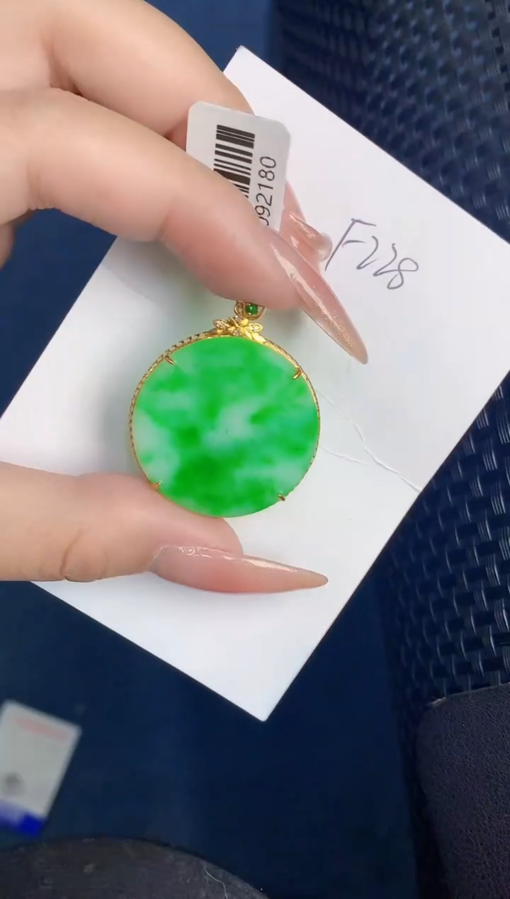 【闪购商品】翡翠颈饰18K金镶嵌000000000