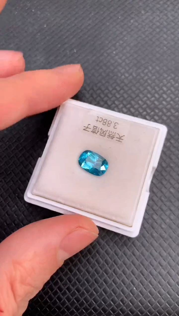 【闪购商品】锆石裸石未镶嵌天然风信子