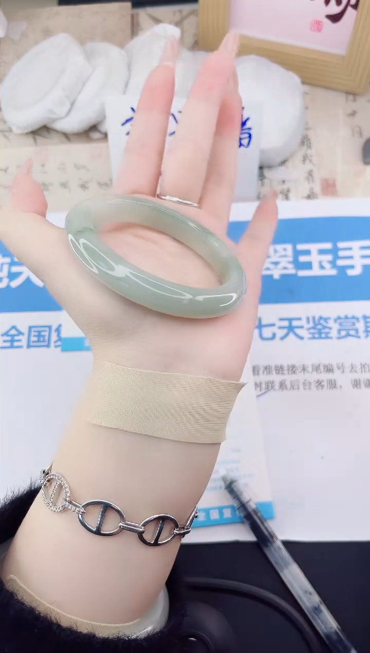 【闪购商品】石英质玉手镯合金15-55.9
