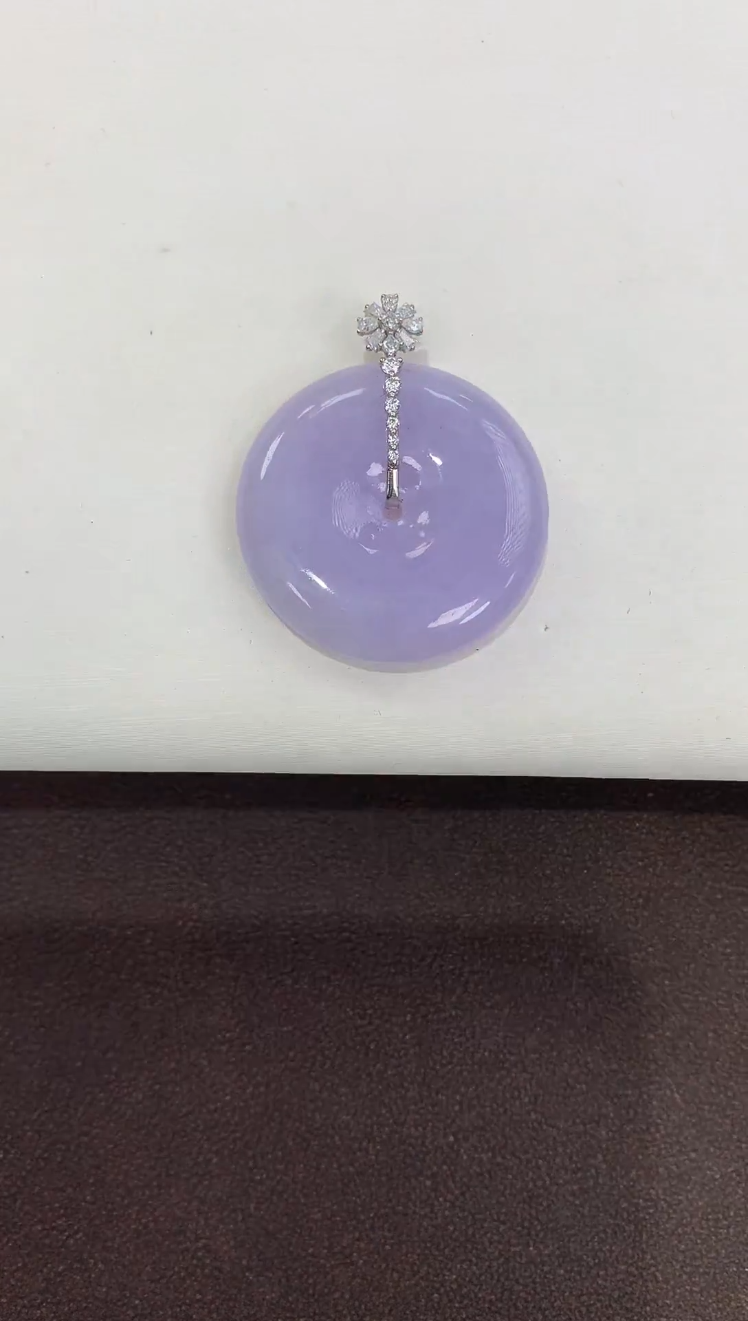 颈饰18K金镶嵌翡翠缅甸a货翡翠