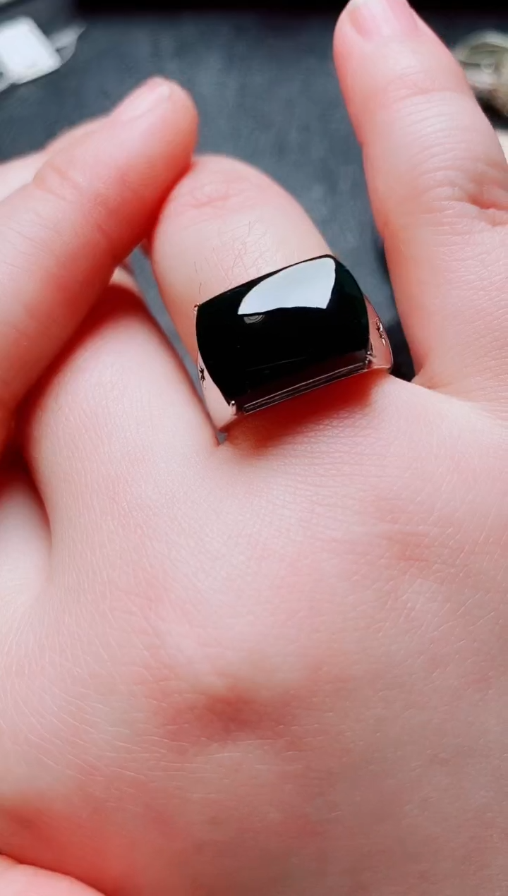 银S925镶嵌戒指翡翠1111