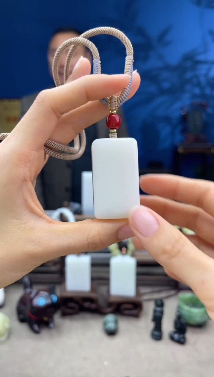 【闪购商品】和田玉颈饰未镶嵌1