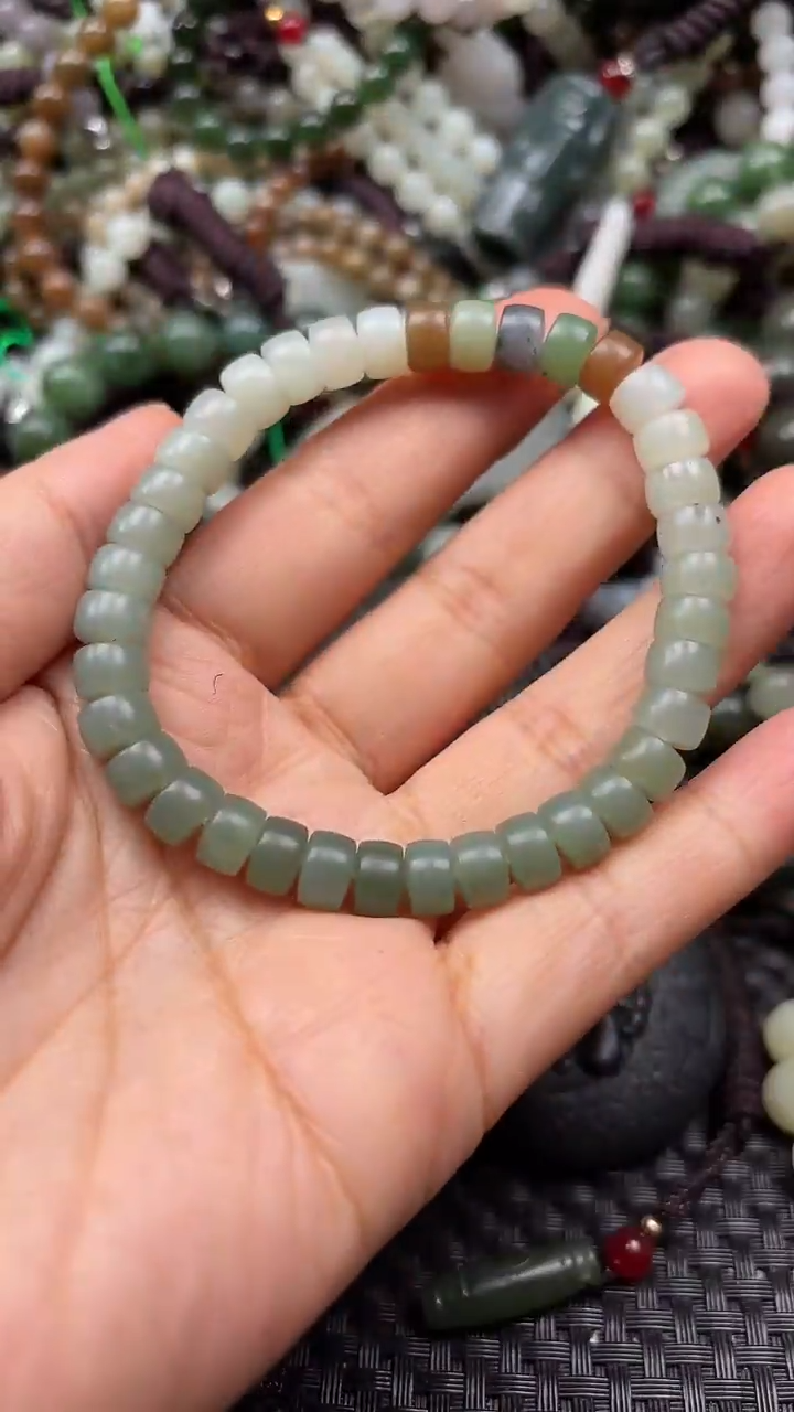 【闪购商品】和田玉颈饰未镶嵌.