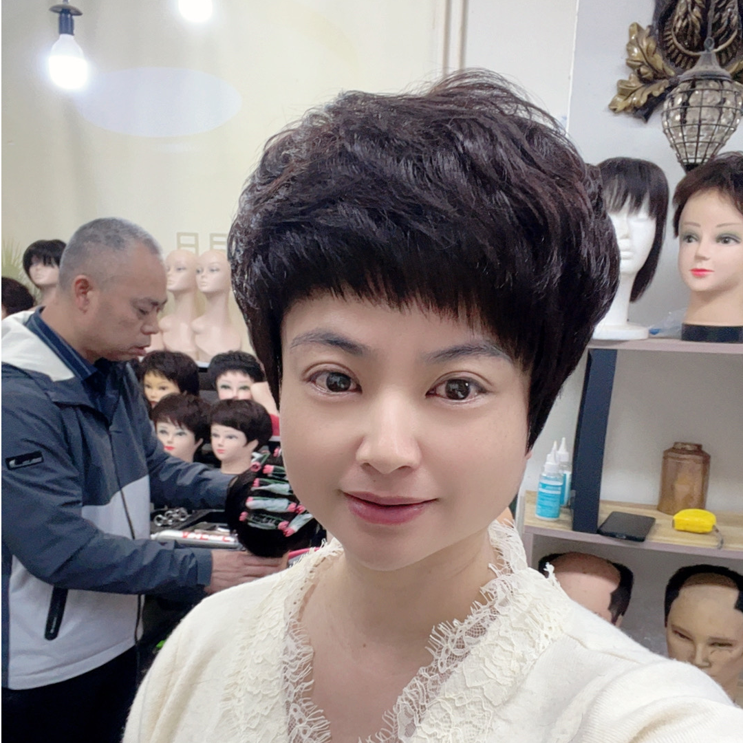 精致短纹理烫全头套辫子发纯真发整顶假发轻薄方便佩戴调节固定