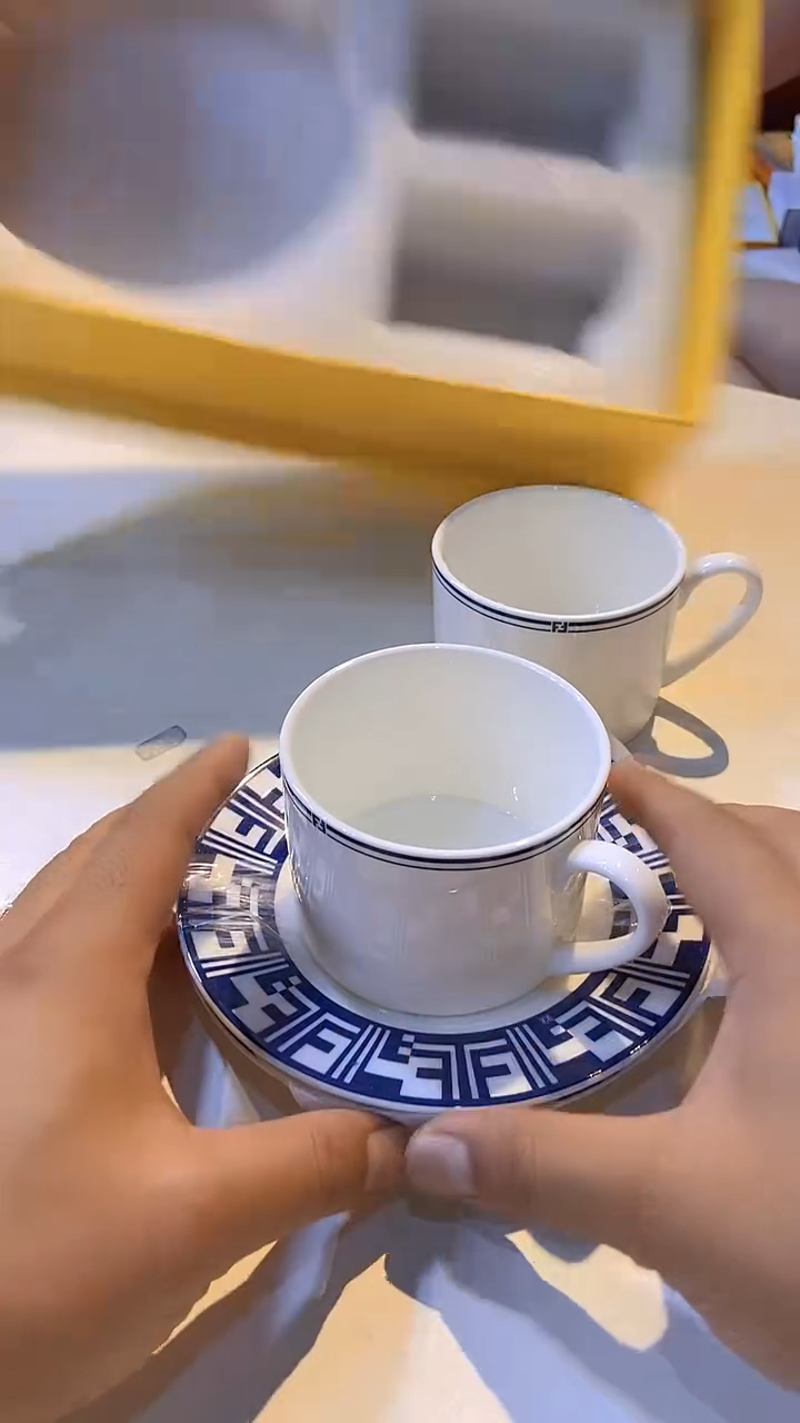 鸿辉家品牌瓷器，京东包邮！