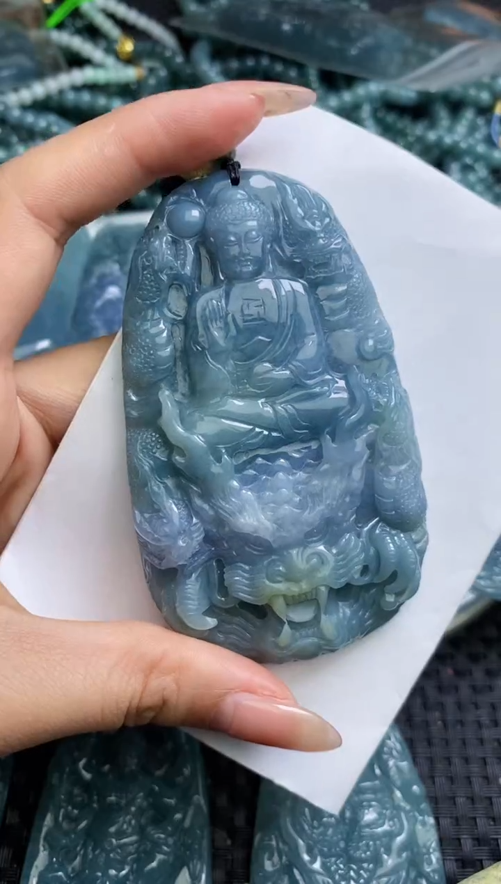 【闪购商品】翡翠颈饰未镶嵌