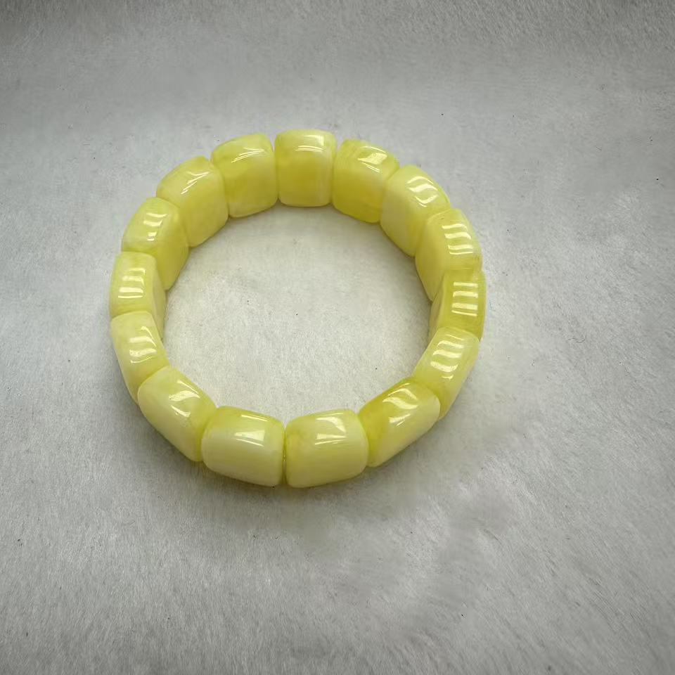 A014时尚气质百搭蜜蜡手牌