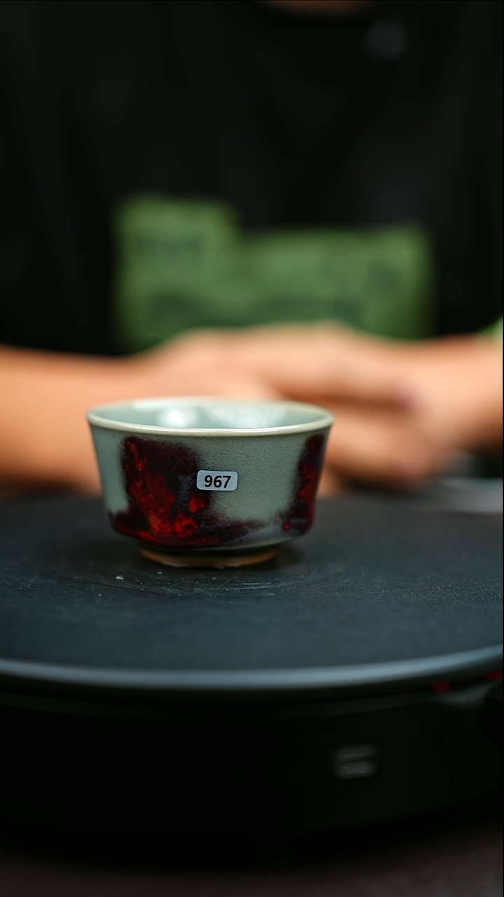 967#原矿钧瓷炉钧釉斜口杯