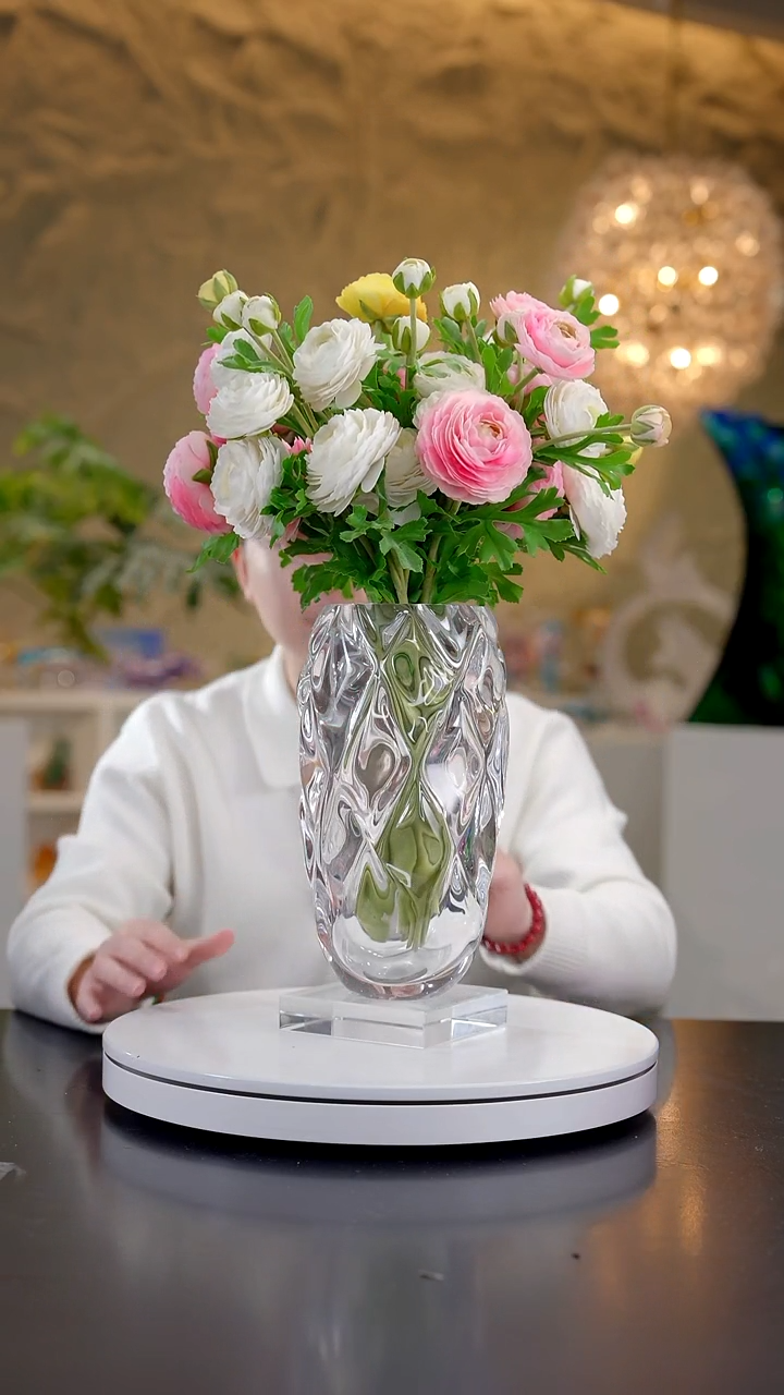 手工艺品琉璃净色设计款菱形格花器