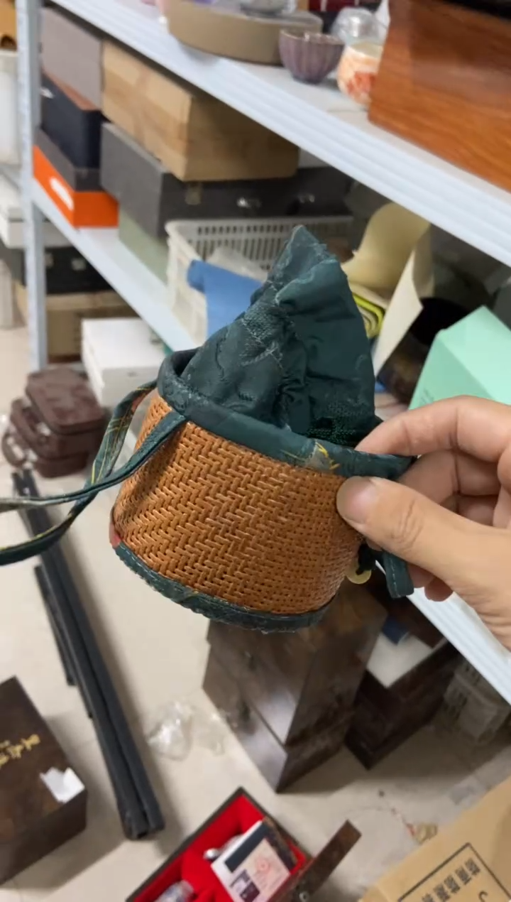 杯搭*无运费险有瑕疵的摄影的产品有使用过的痕迹有点脏介意勿拍