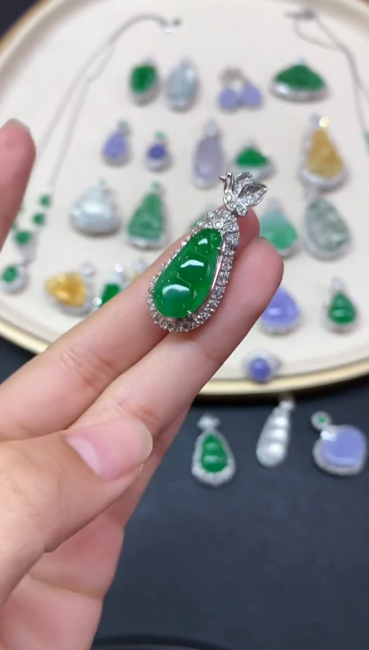 【闪购商品】翡翠吊坠(不含链)18K金镶嵌吊坠A350|16800