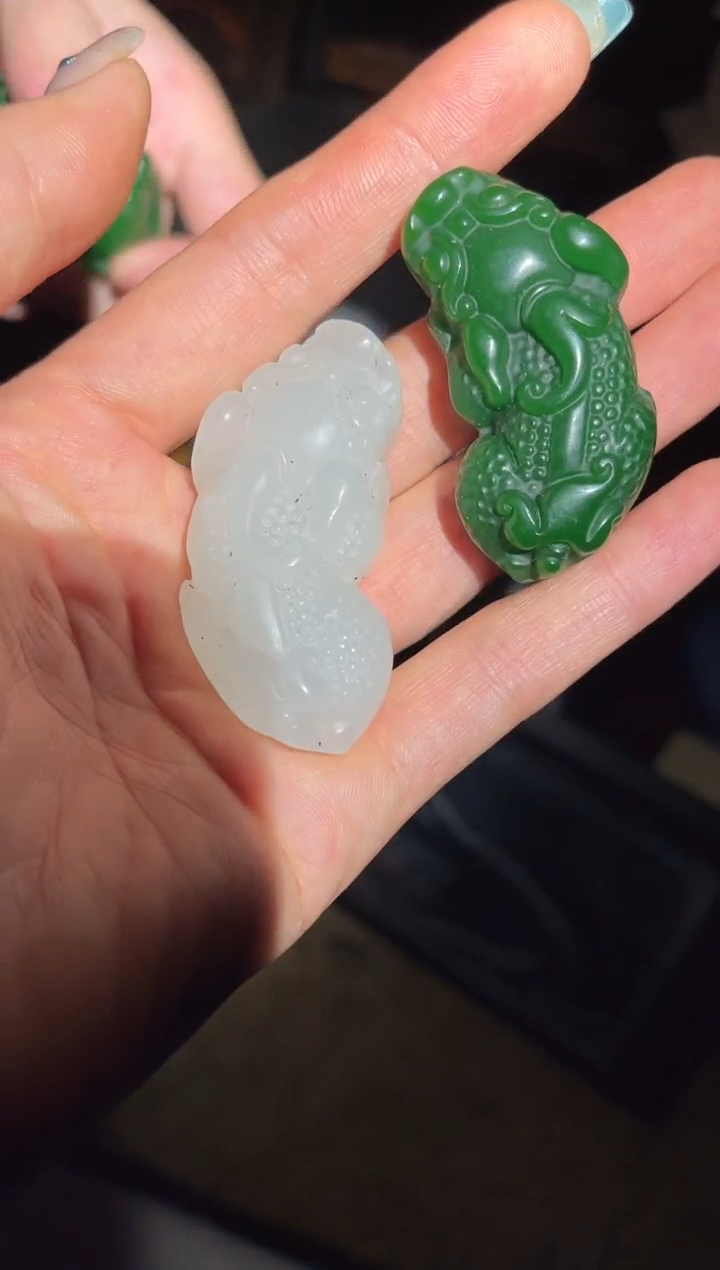 【闪购商品】【闪购商品】白色和绿色貔貅