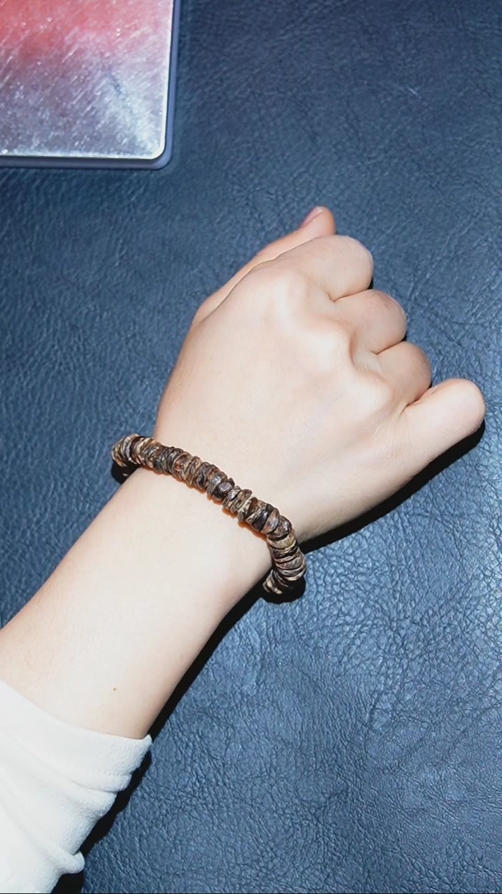 【闪购商品】沉香手串9克+正区达拉干沉水随型单圈