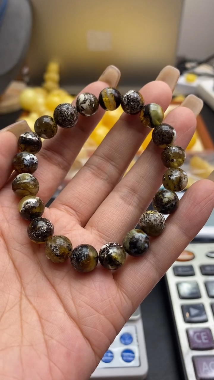 琥珀未镶嵌珠宝奇石861