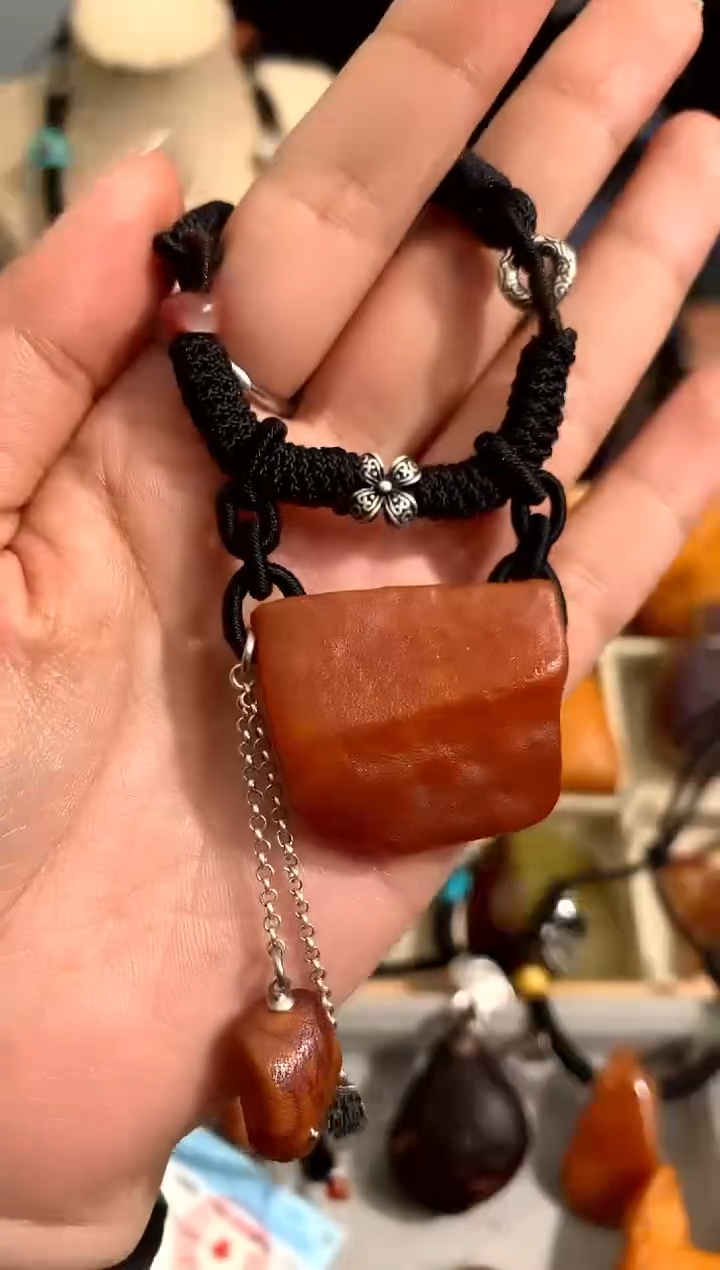 【闪购商品】蜜蜡裸石未镶嵌似玉