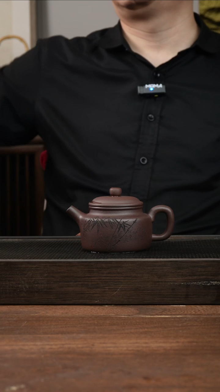 茶杯紫砂紫泥德钟    刻绘竹子     190CC  