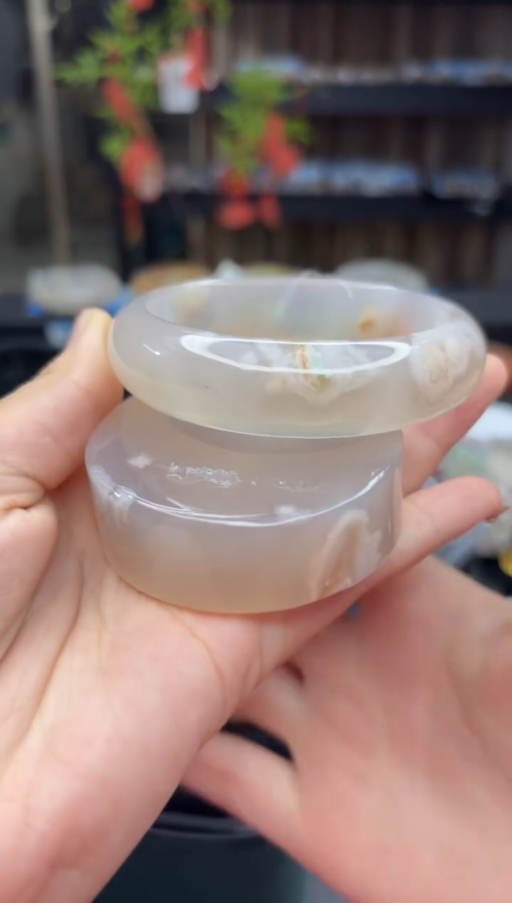 【闪购商品】石英质玉手镯未镶嵌211（61圈赠送镯心）