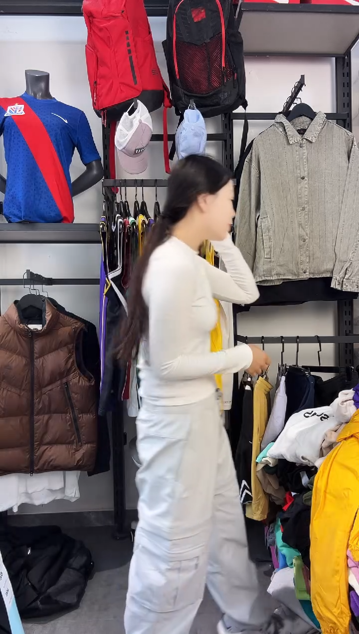 300 ·编码 瑕疵款直播间过款为准 尺码·