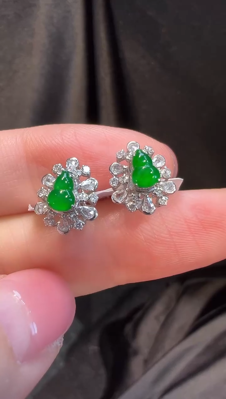 18K金镶嵌翡翠耳饰L6