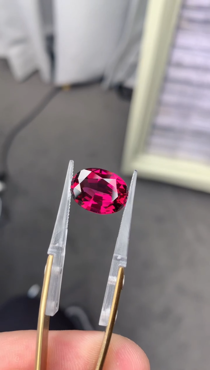 【闪购商品】石榴石裸石未镶嵌9ct  镁铝榴石