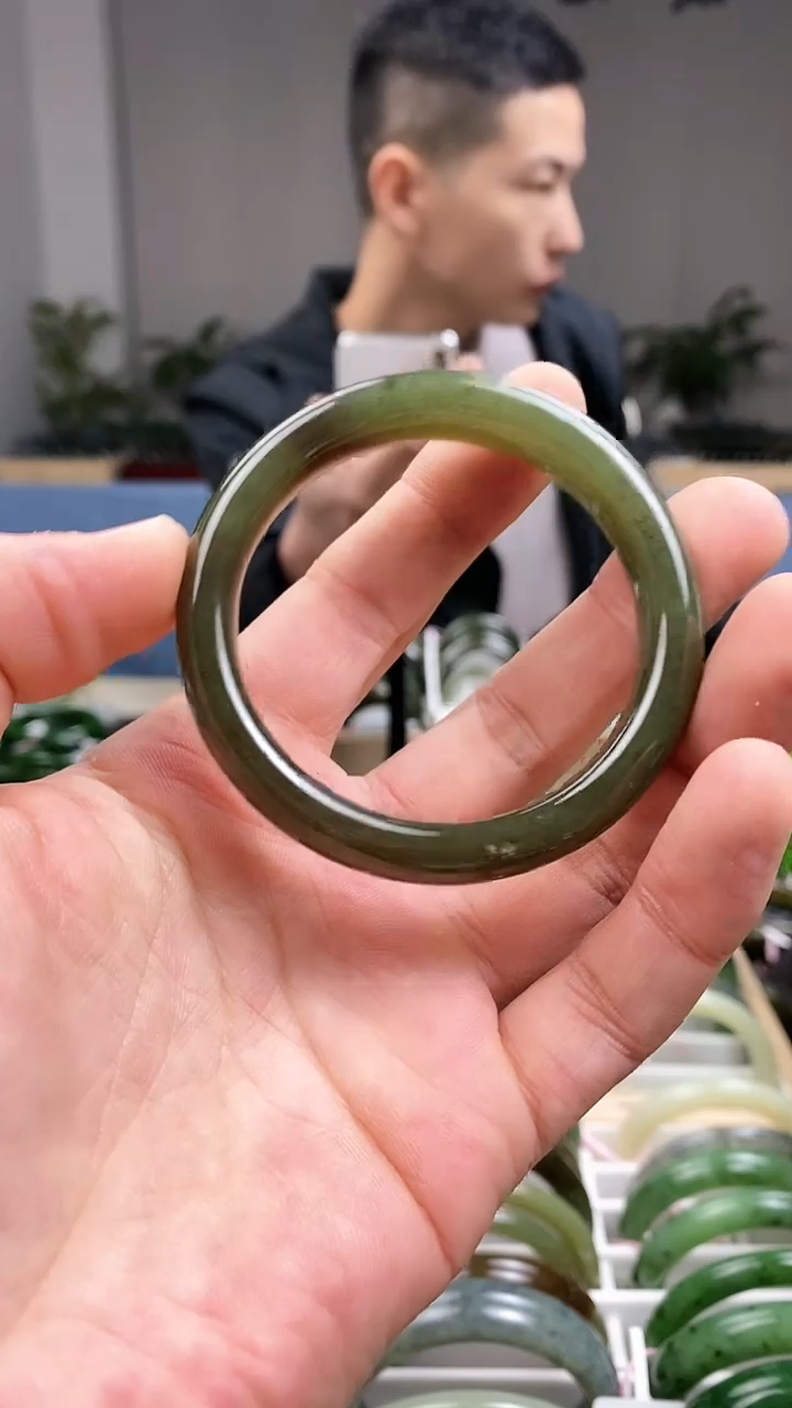 【闪购商品】和田玉手镯未镶嵌52.7