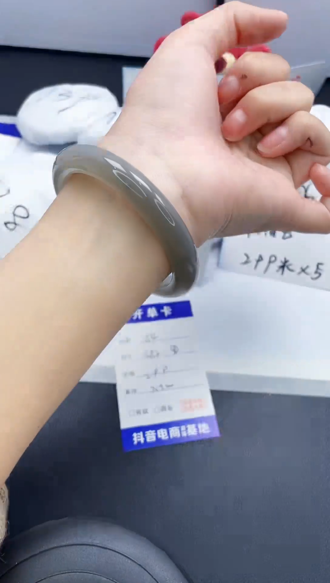 【闪购商品】和田玉手镯未镶嵌54/58.2