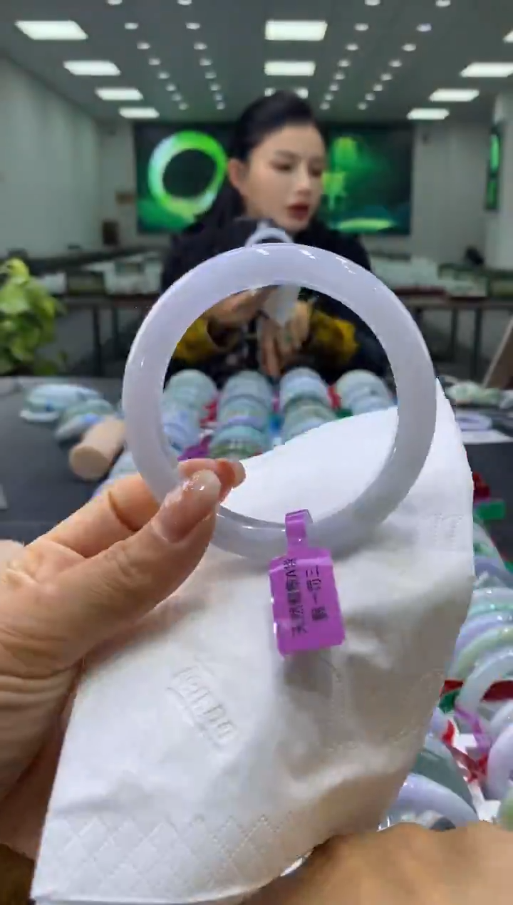 未镶嵌手镯翡翠00001556