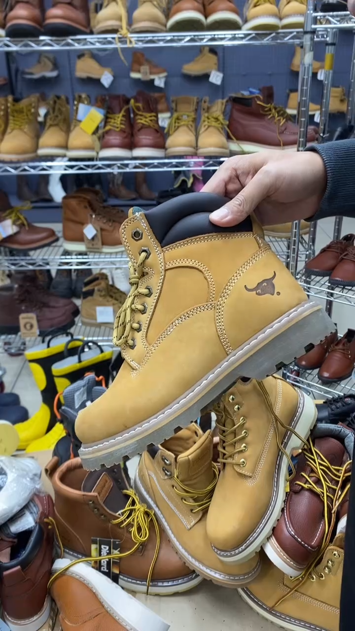 织物40.5码，牛头1 皮鞋码，牛皮工装靴 默认瑕疵 个别鞋面有胶印