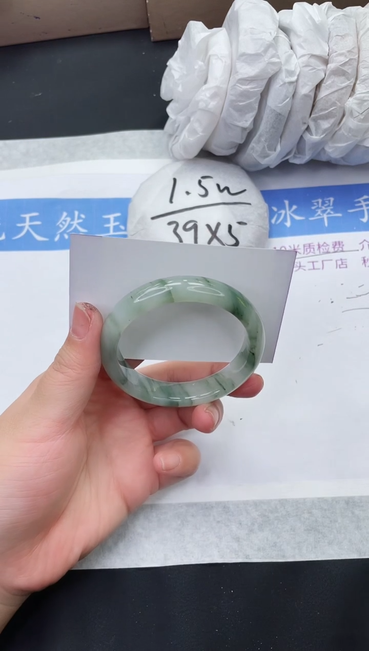 【闪购商品】石英质玉手镯未镶嵌T170-53+