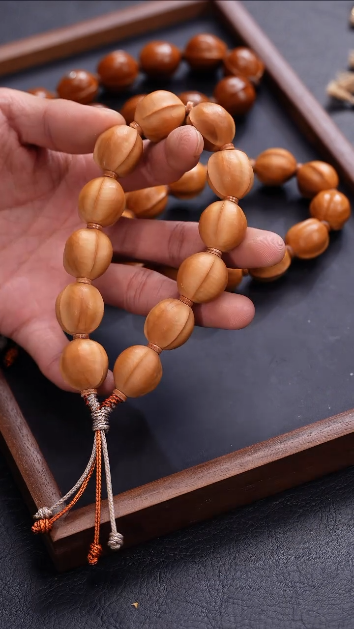 手串橄榄核C****1苏工橄榄核