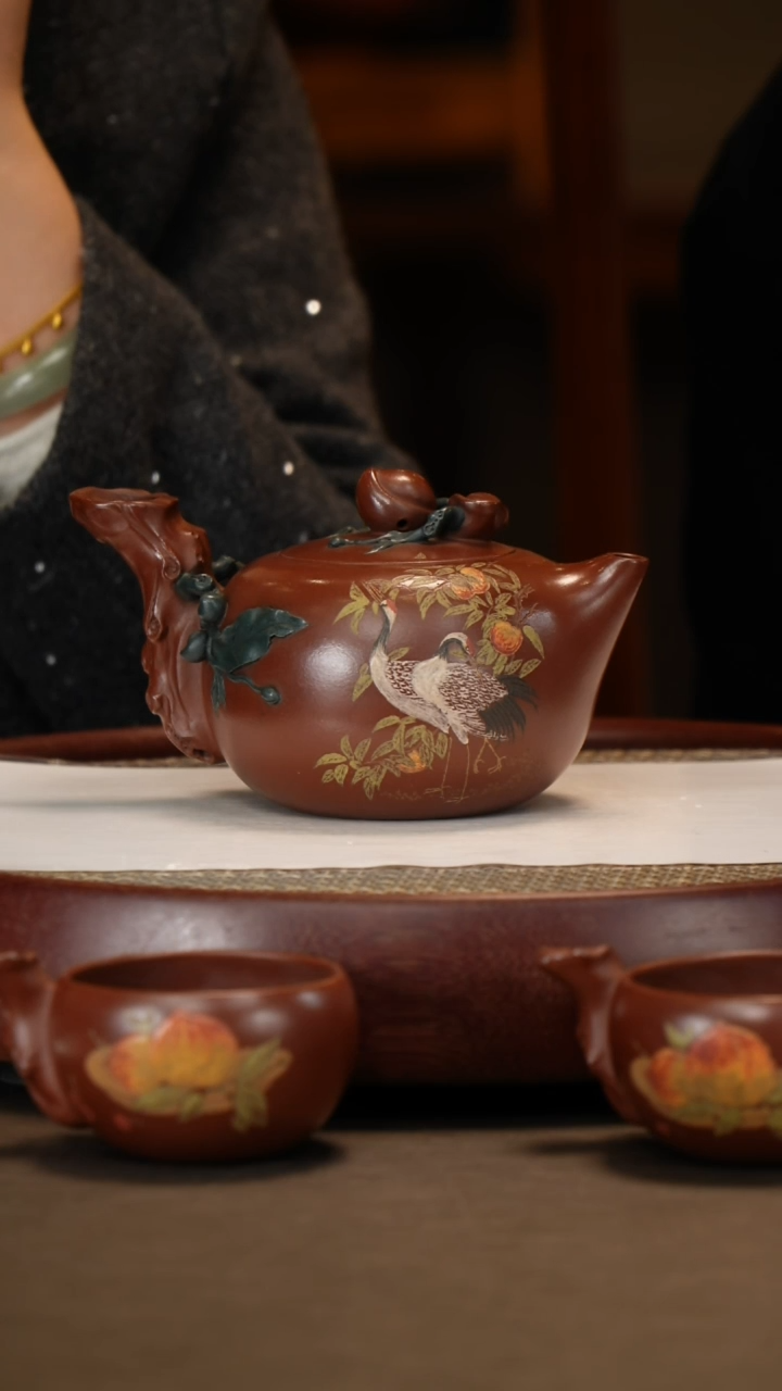 【闪购商品】紫砂茶壶【王芳】寅春紫泥寿桃套组  450CC