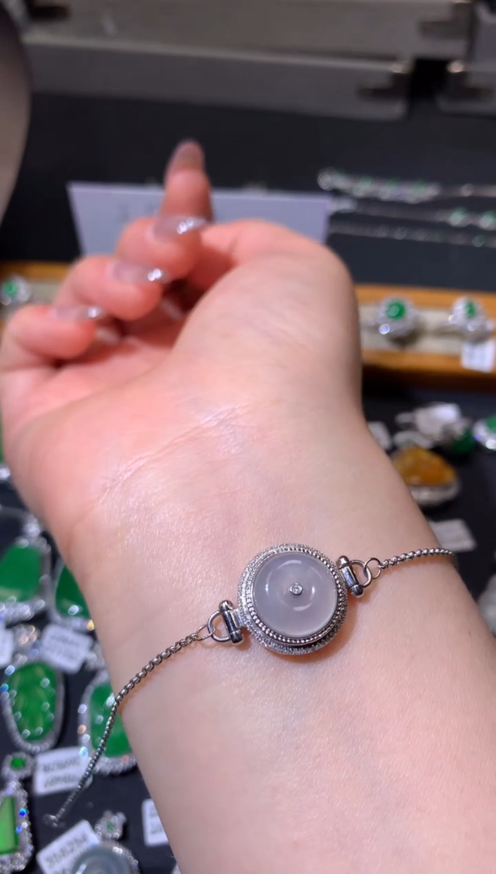 翡翠18K金镶嵌吊坠(不含链)手链