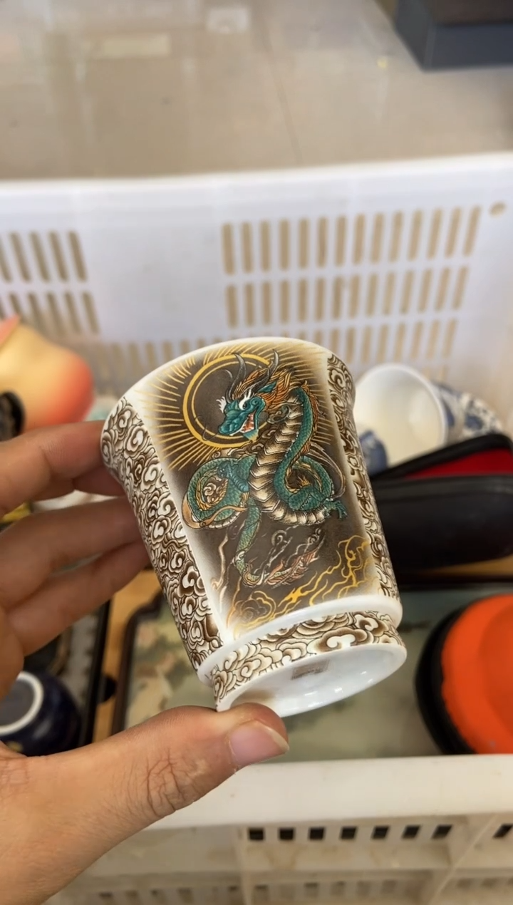 杯无运费险有瑕疵的摄影的产品有使用过的痕迹有点脏介意勿拍杯