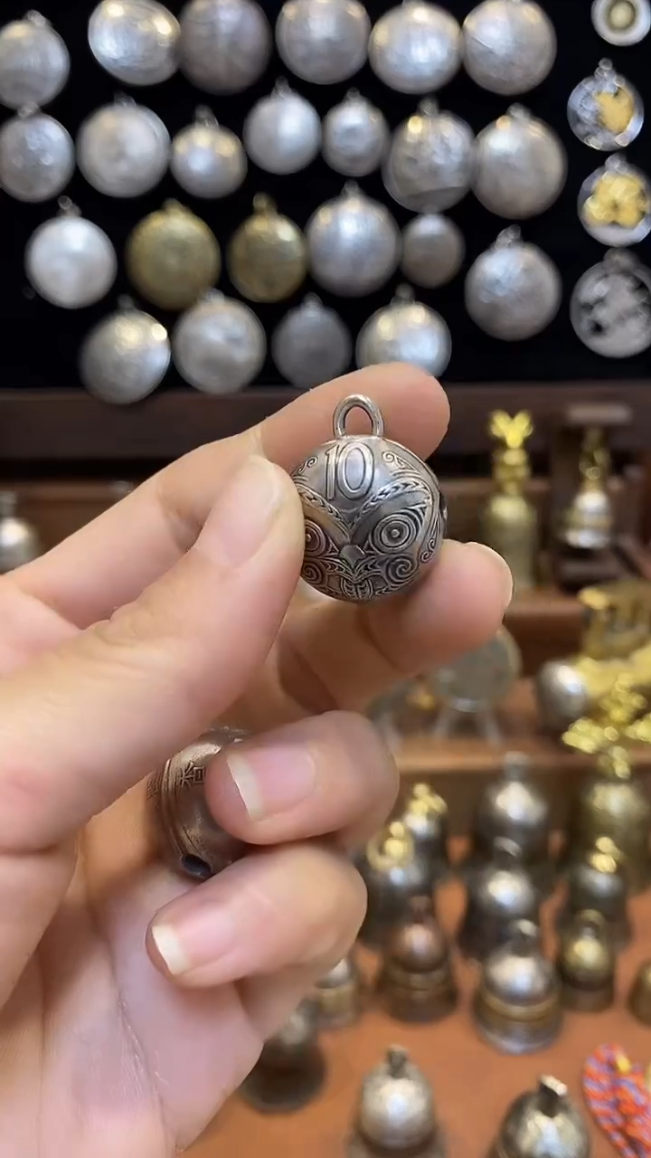 夏*微瑕毛利人铃铛