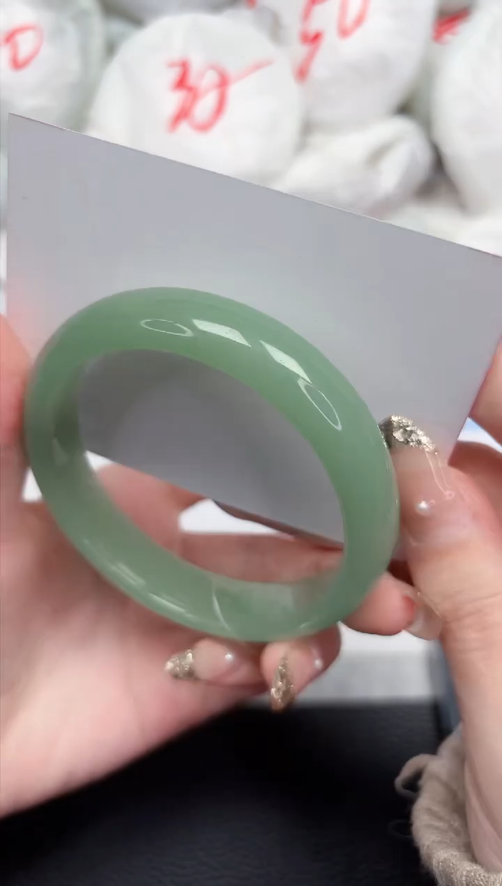 【闪购商品】石英质玉手镯未镶嵌283-62.3