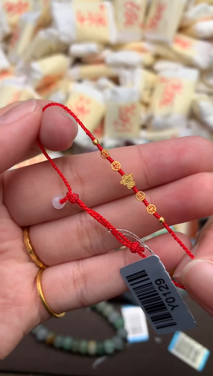 翡翠挂件未镶嵌—