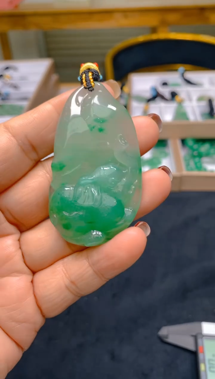 【闪购商品】石英质玉颈饰未镶嵌冰美人非洲翠039