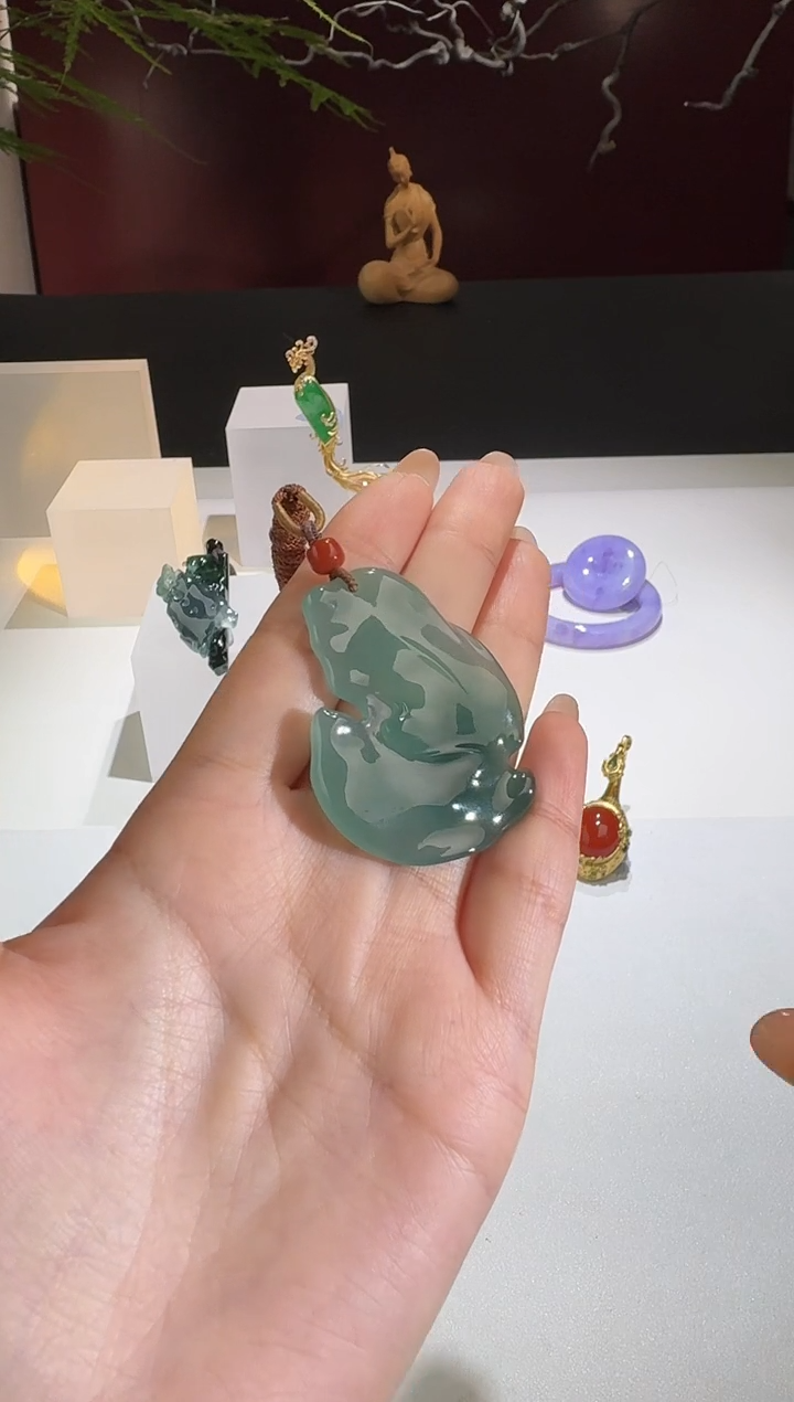 【闪购商品】翡翠颈饰未镶嵌【鑫鑫】