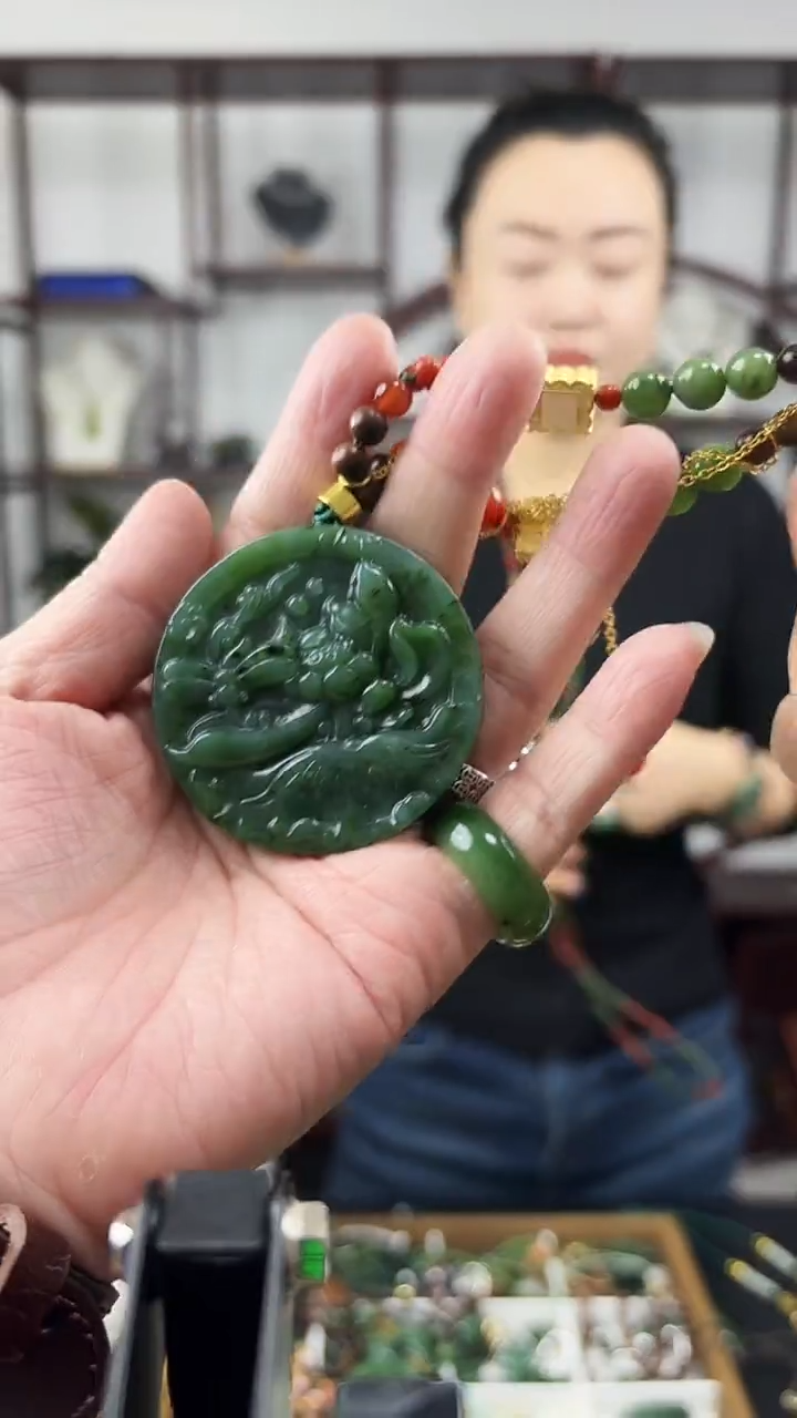 颈饰未镶嵌和田玉和和美美