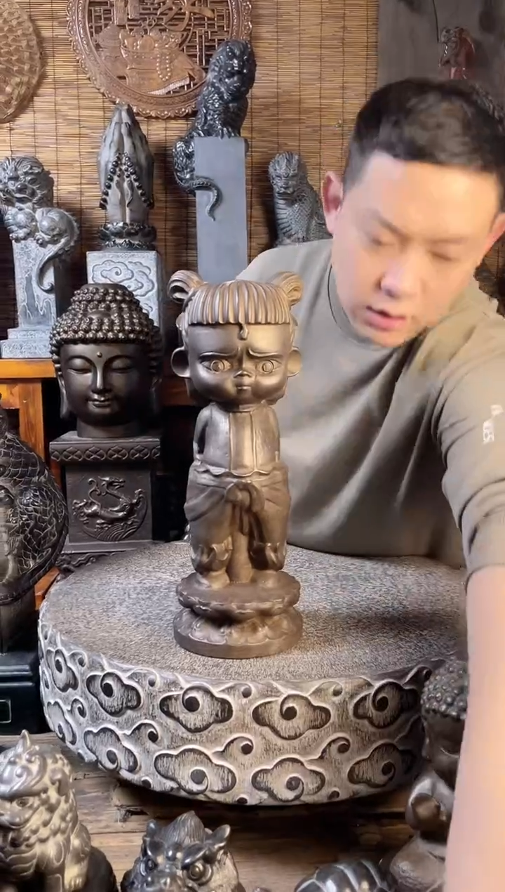 【闪购商品】40哪吒天然青石雕刻