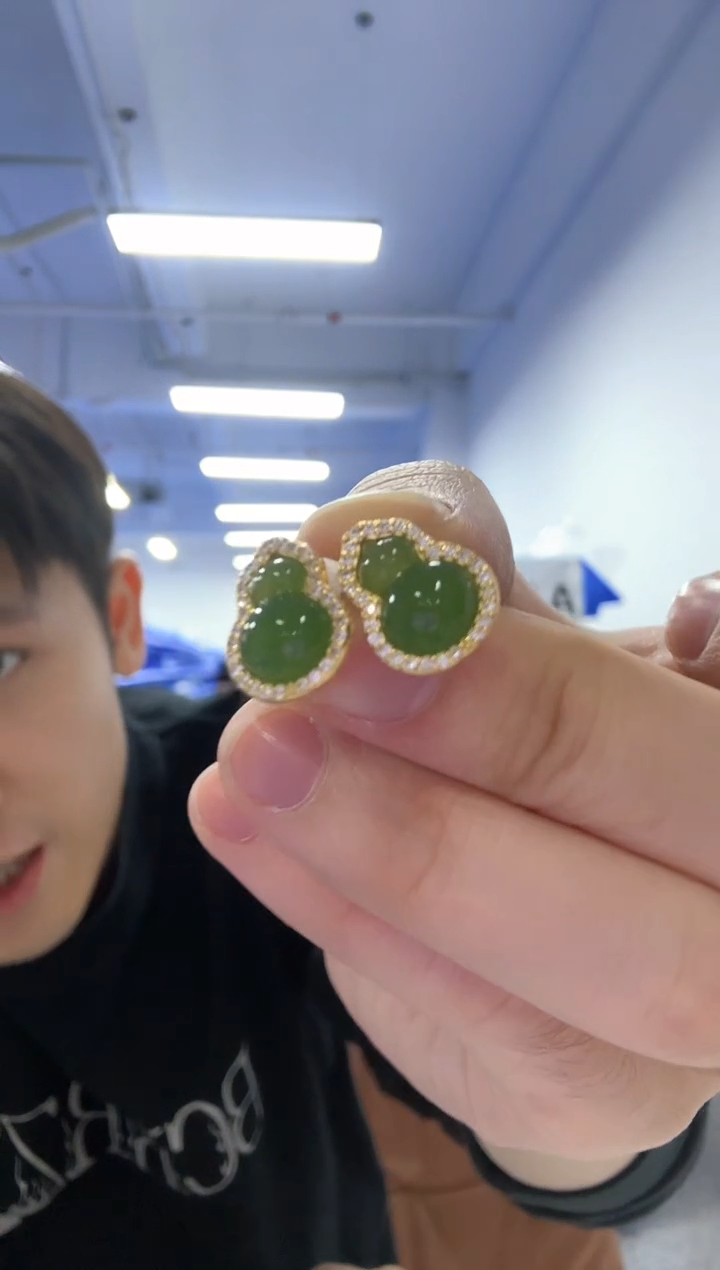 银S925镶嵌和田玉耳饰碧玉耳钉