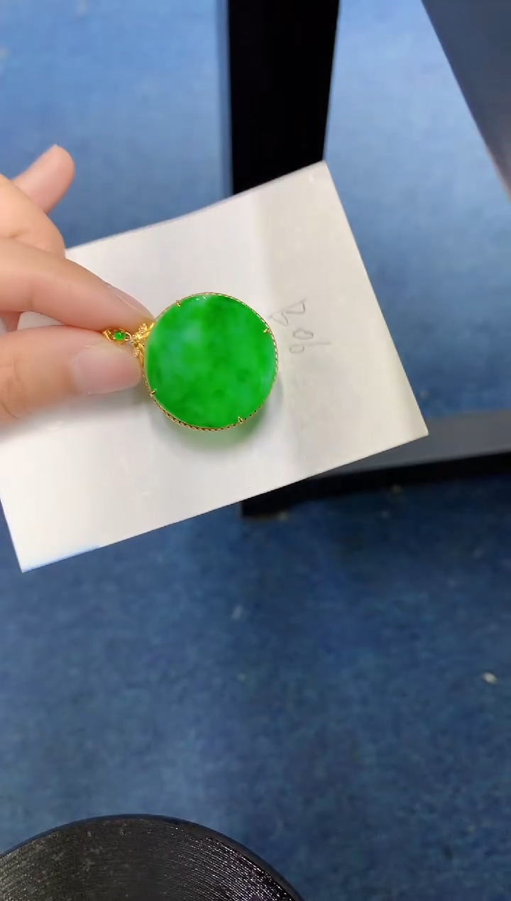 【闪购商品】翡翠颈饰18K金镶嵌000000000