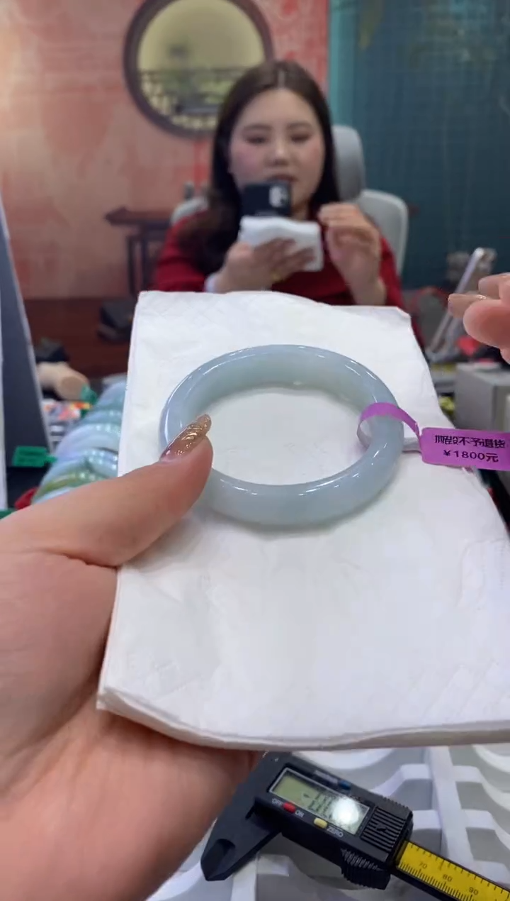 【闪购商品】翡翠手镯未镶嵌多人0012092