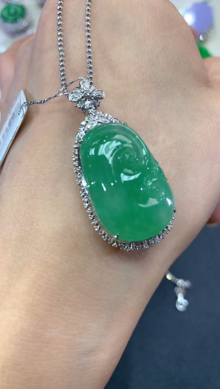 【闪购商品】翡翠吊坠(不含链)18K金镶嵌q20