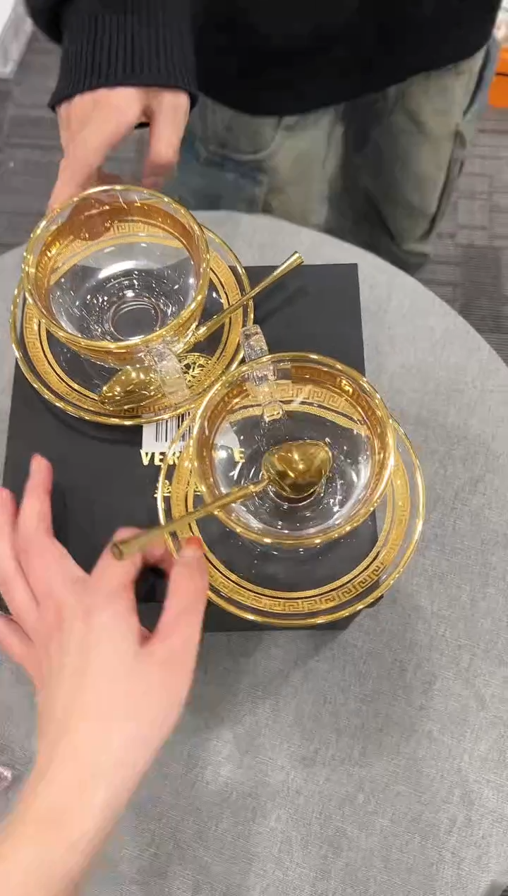【闪购商品】杯H697--------------