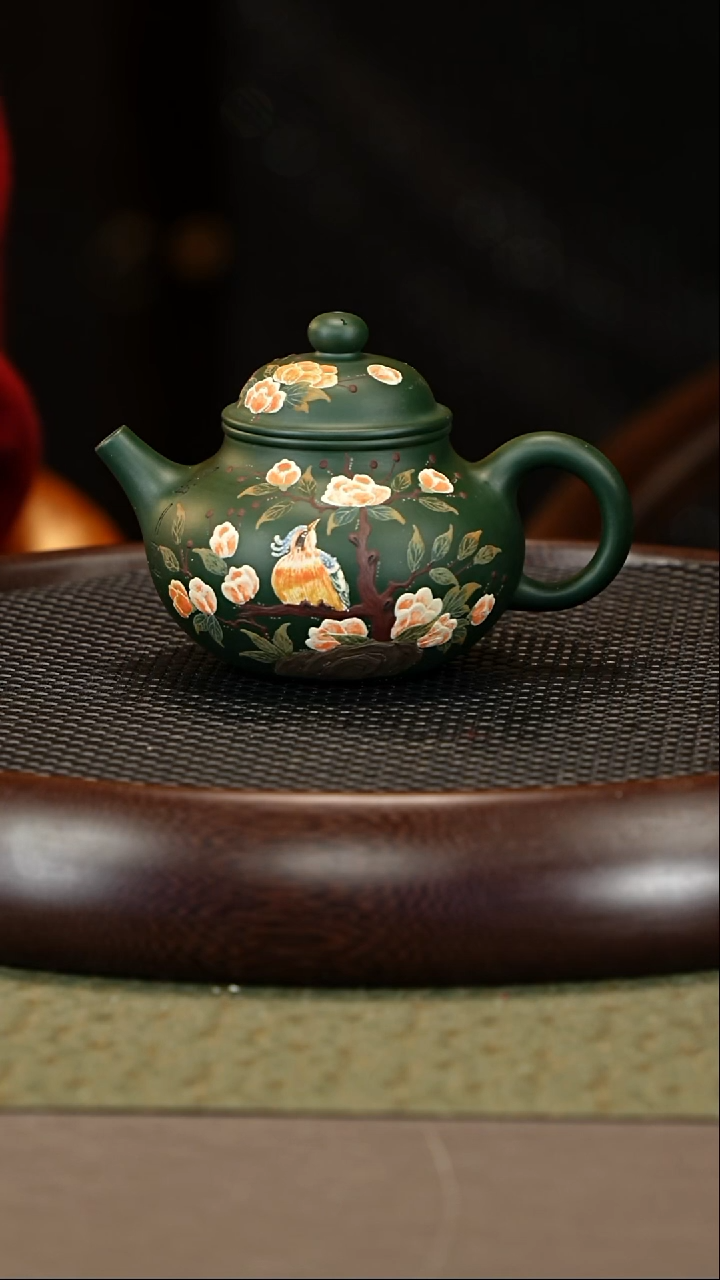 茶壶紫砂79 徐秀文 绿泥 容天(关景启) 280cc